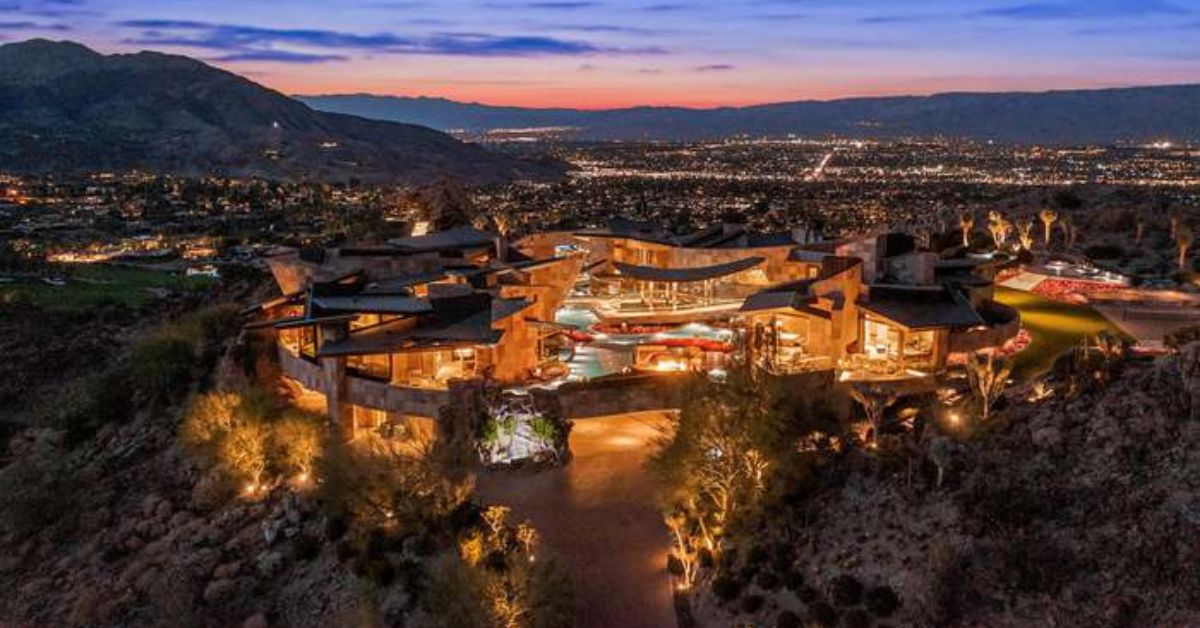 Summit Air Palm Springs Office in California