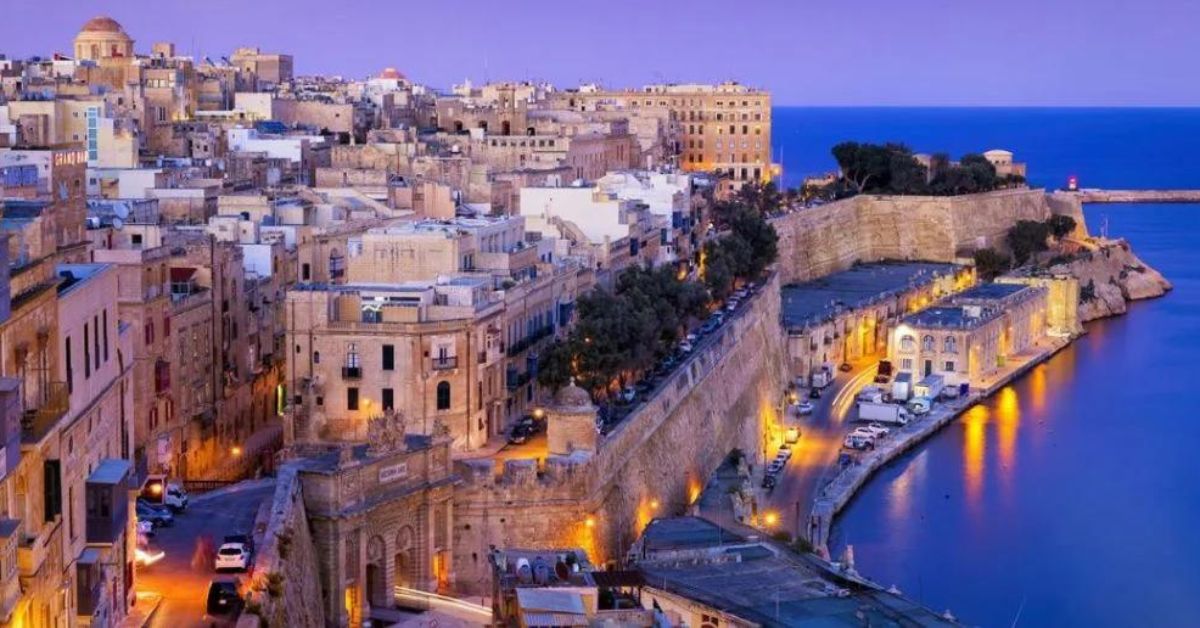 Emirates Airlines Malta office Phone Number